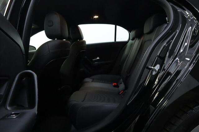 Mercedes-Benz A-KLASSE 180 d Applecarplay | Automaat | Camera