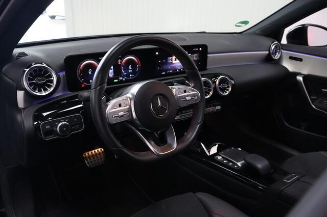 Mercedes-Benz A-KLASSE 250 e AMG | Panorama | Sfeerverlichting | Night