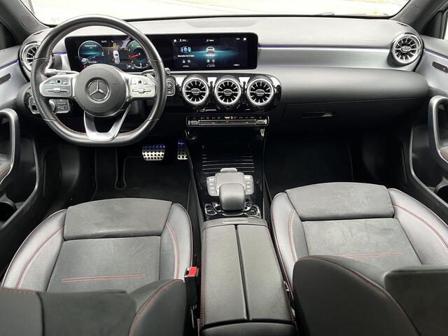 Mercedes-Benz A-KLASSE 180 Business Solution AMG Sfeerverlichting Camera