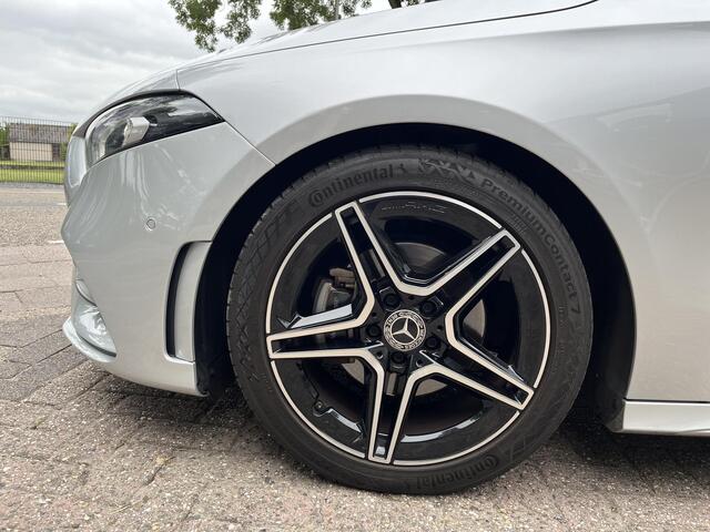 Mercedes-Benz A-KLASSE 180 Business Solution AMG Sfeerverlichting Camera