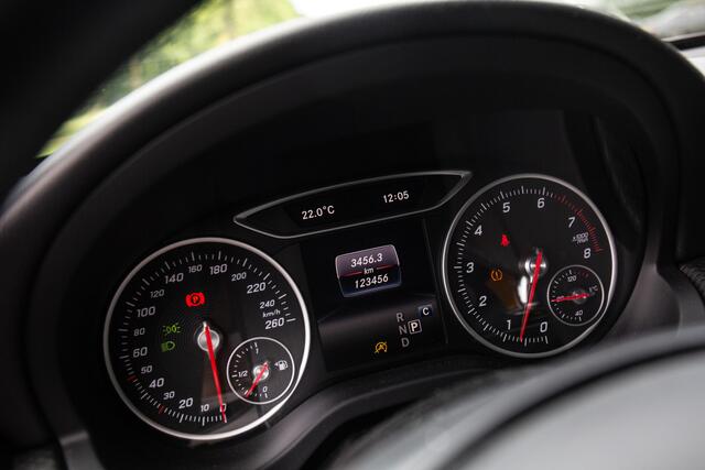 Mercedes-Benz A-KLASSE 160 Ambition , Cruise control, Navigatie,