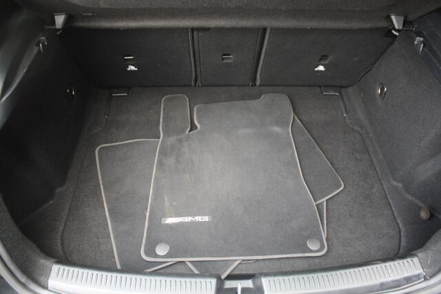 Mercedes-Benz A-KLASSE 180 Business Solution AMG