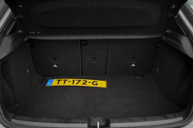 Mercedes-Benz A-KLASSE 200 Business Solution AMG / Pano / Stoelverwarming
