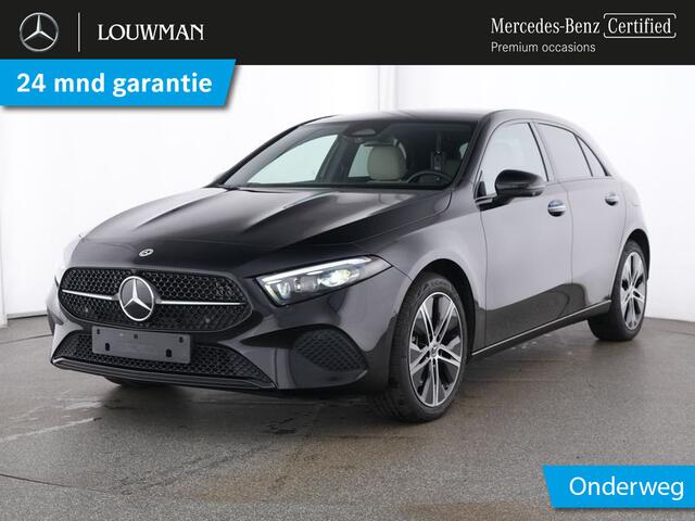 Mercedes-Benz A-KLASSE 250 e Night Plug-In Hybride Progressive Line Advanced Plus | Night Pakket | Trekhaak | Dodehoek Assist | 360°-Camera | Panorama Schuif-Kanteldak. Inclusief 24 maanden MB Certified garantie voor Europa.