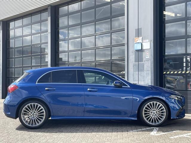 Mercedes-Benz A-KLASSE 180 Star Edition AMG Line | Winterpakket | 19 inch Multispaaks AMG Velgen | Panoramadak | Dodehoekassistent | MULTIBEAM LED koplampen | Stoelverwarming | Stuurverwarming |