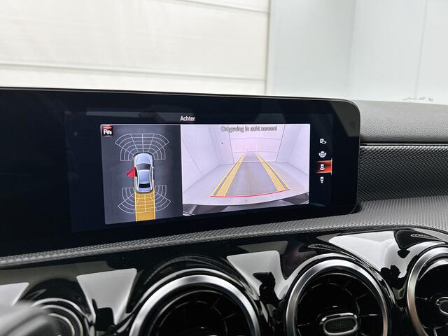 Mercedes-Benz A-KLASSE 250 e Premium Plus | 5 spaaks lichtmetalen velgen | MBUX wide screen | Navigatie | Parking support | Camera achter | Inclusief 24 maanden Mercedes-Benz Certified garantie voor Europa.