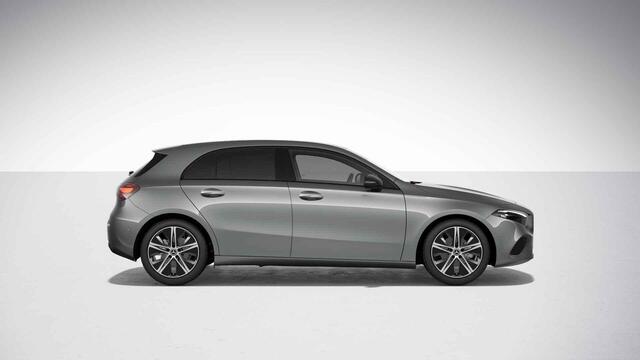 Mercedes-Benz A-KLASSE 180 Star Edition Luxury Line | Night | Achteruitrijcamera | LED-koplampen | Dodehoekassistent