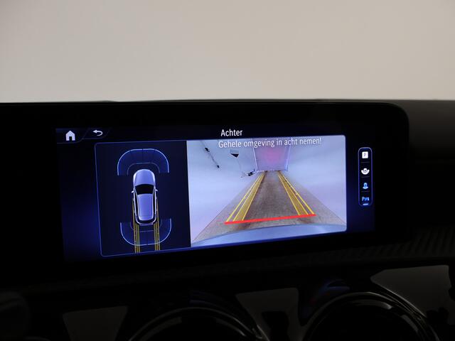 Mercedes-Benz A-KLASSE 250 e Star Edition LIMITED | Dodehoekassistent | Verwarmde stoelen vooraan | Spiegelpakket | Parkeerpakket met achteruitrijcamera | Extra USB-poorten |