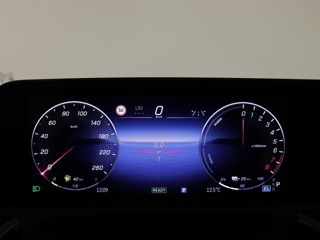 Mercedes-Benz A-KLASSE 250 e Star Edition | Dodehoekassistent | Extra USB-poorten | Spiegelpakket | High-performance led-koplampen | Parkeerpakket met achteruitrijcamera | Verwarmde stoelen vooraan |