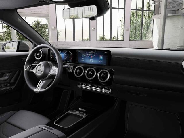 Mercedes-Benz A-KLASSE Hatchback 180 Business Solution Luxury