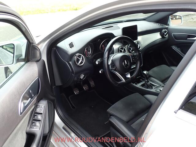 Mercedes-Benz A-KLASSE 180 AMG Edition SPORTSTOEL/FULL-LED/NAVIGATIE