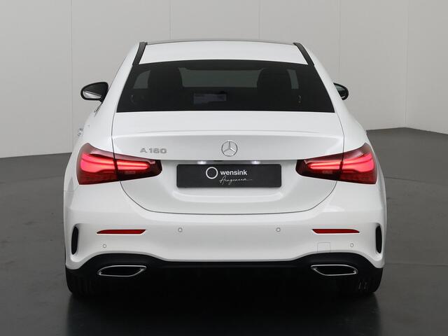 Mercedes-Benz A-KLASSE 180 Limousine Star Edition AMG Line | Panoramadak| Nightpakket | Apple Car Play |18-Inch | Stoelverwarming | Keyless Go | Multibeam LED |