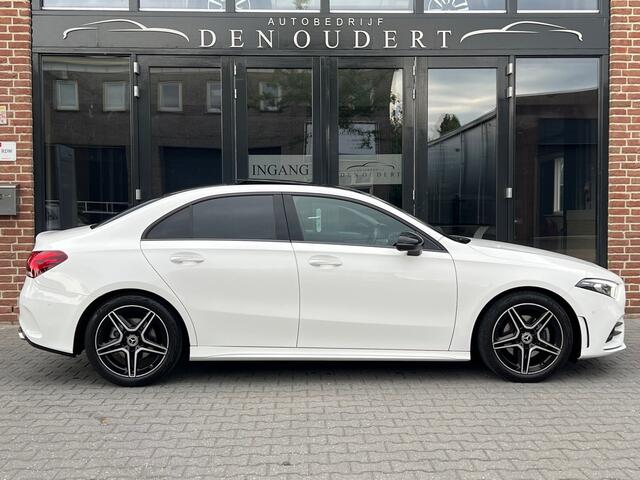 Mercedes-Benz A-KLASSE 200 Business Solution AMG AUT. / PANO / WIDESCREEN