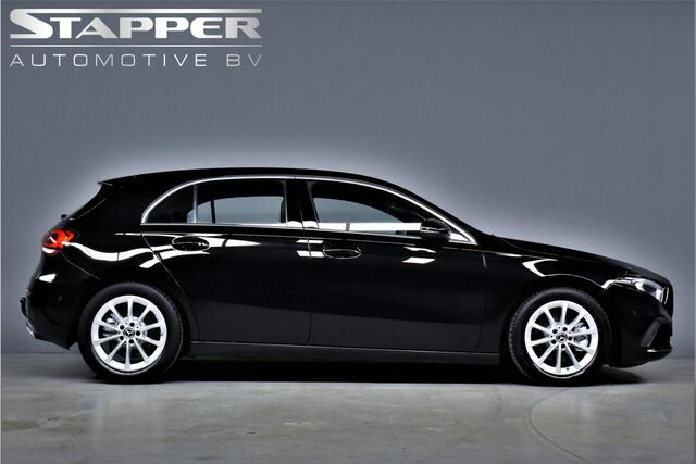 Mercedes-Benz A-KLASSE 220 4MATIC 191pk Automaat Premium CarPlay/Virtual/Camera/Navi/Led/H.Leer/Pdc/Trekhaak