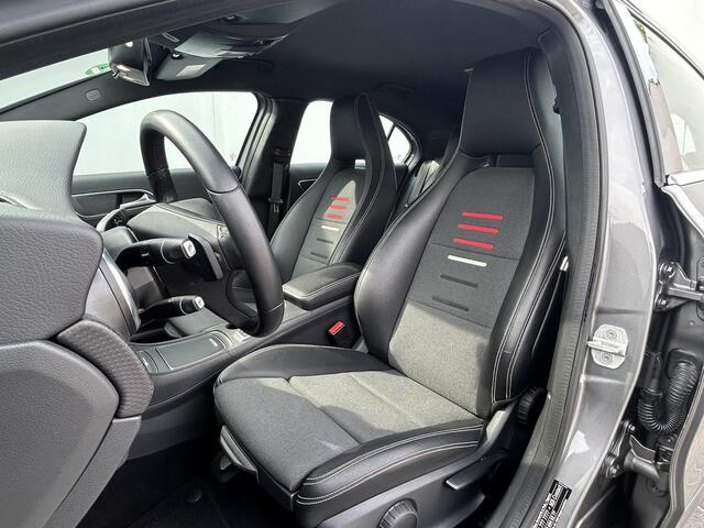 Mercedes-Benz A-KLASSE 180 BlueEfficiency Style Automaat / Trekhaak (Trekgewicht 1.200kg) / Airco / Cruise Control / Navigatie full map / Kunstlederen Bekleding / Sportstoelen