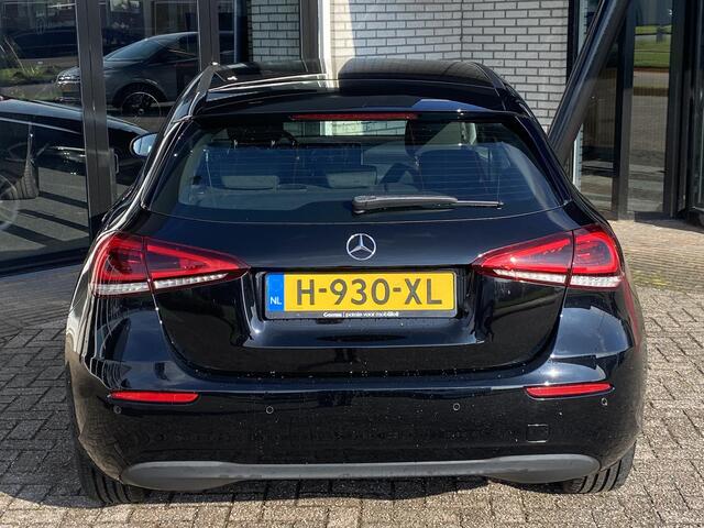 Mercedes-Benz A-KLASSE 180 Business Solution