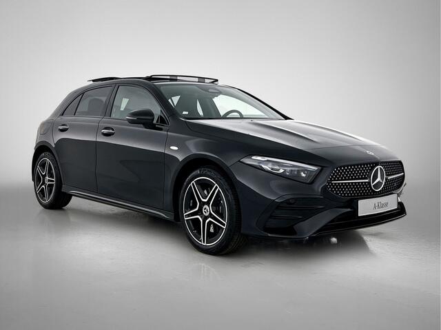 Mercedes-Benz A-KLASSE 250 e Business Solution AMG | Nightpakket | Parkeerpakket met achteruitrijcamera | KEYLESS GO | Sfeerverlichting | MULTIBEAM LED | Stoelverwarming voor | Spiegelpakket |
