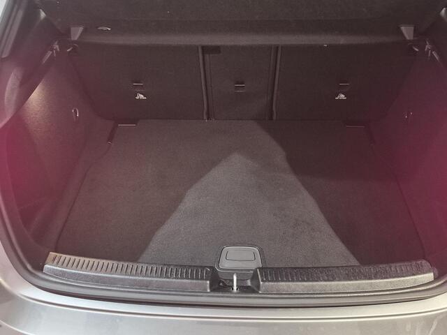 Mercedes-Benz A-KLASSE 180 Business Solution