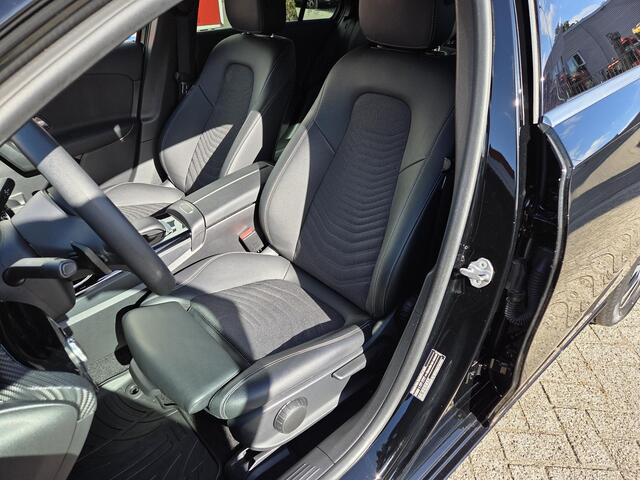 Mercedes-Benz A-KLASSE 250 e 17"/Stoelverwarming/PDC v+a/Apple Carplay & Android Auto/DAB/Navigatie/Climate