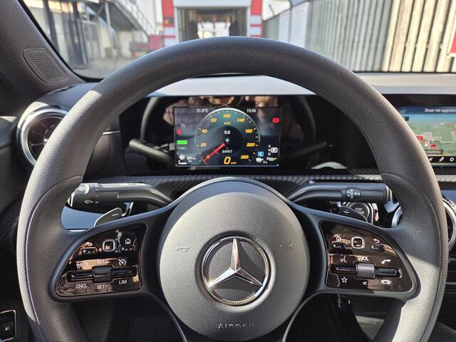 Mercedes-Benz A-KLASSE 250 e 17"/Stoelverwarming/PDC v+a/Apple Carplay & Android Auto/DAB/Navigatie/Climate