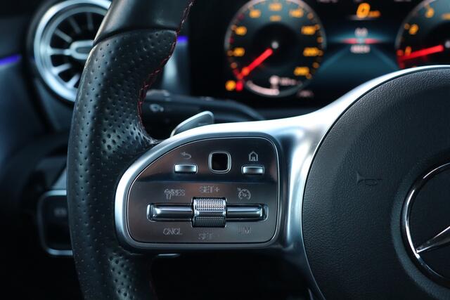 Mercedes-Benz A-KLASSE 180 Business Solution AMG, Night, sfeer