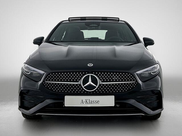 Mercedes-Benz A-KLASSE 250 e Business Solution AMG | Parkeerpakket met achteruitrijcamera | KEYLESS GO | MULTIBEAM LED | Sfeerverlichting | Extra USB-poorten | Stoelverwarming voor | Licht- en zicht pakket |