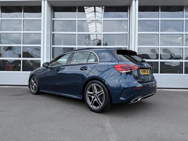 Mercedes-Benz A-KLASSE 200 Bns Sol. AMG Upg