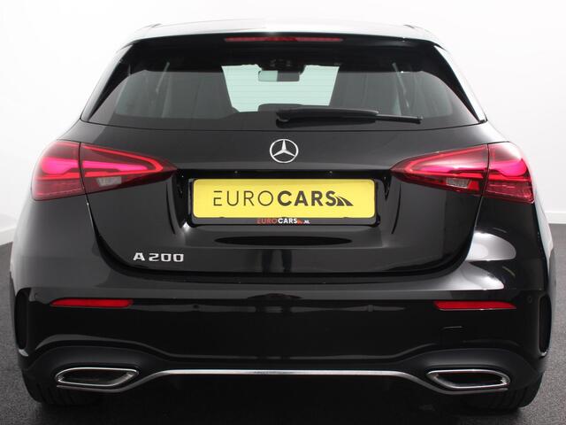 Mercedes-Benz A-KLASSE 200 Automaat AMG Line | Navigatie | Climate control | Camera | Parkeer sensoren | Half Lederen Bekleding | Led | Cruise Control adaptive | LM Velgen | Dab | Led