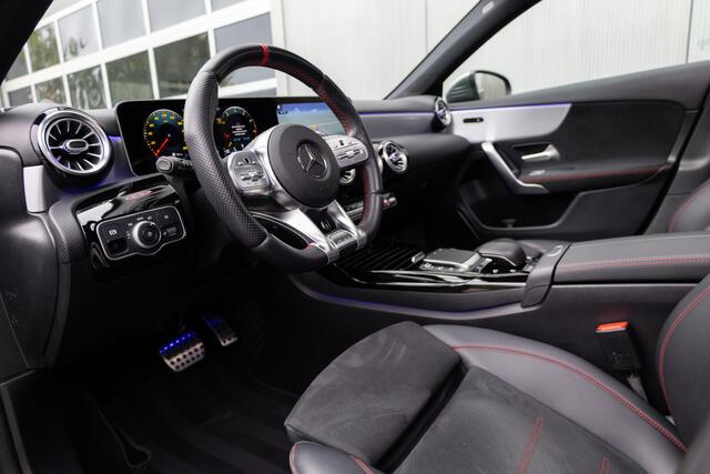 Mercedes-Benz A-KLASSE AMG 35 4MATIC 306 pk Premium Plus AMG-Pakket / Mat-Grijs/ Pano-Dak/ Burmester/ Camera/ Keyless/ Wide-Screen/ Sfeer-Verl/ Sport-Stoelen/ Stoel.Verw/ 19'' LMV