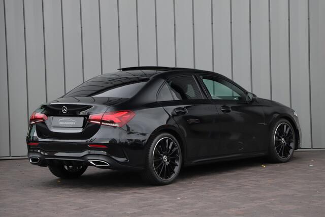 Mercedes-Benz A-KLASSE 250 AMG Sedan | 224PK | Pano | Sfeerverlichting | Burmester | Multibeam | Stoelverwarming | Standkachel | 2019.