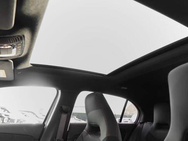 Mercedes-Benz A-KLASSE 250e AMG ** LED, MBUX+, PANORAMA, NIGHT, TREKH, WINTER, 19-inch LMV ** 1e EIG - ex MB-AG - UNFALLFREI ** ** INFORMEER OOK NAAR ONZE AANTREKKELIJKE FINANCIAL-LEASE TARIEVEN **