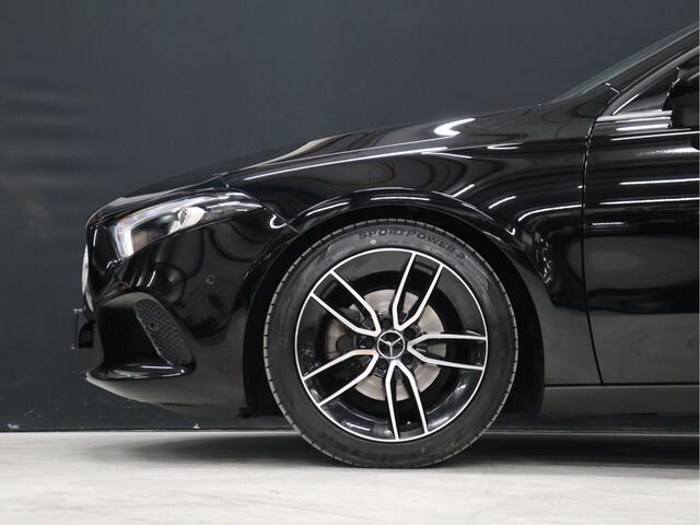 Mercedes-Benz A-KLASSE 180 Luxury Line [CAMERA, STOELVERWARMING, PDC V+A, BLUETOOTH, CLIMATE CONTROL, CRUISE CONTROL, NIEUWSTAAT]