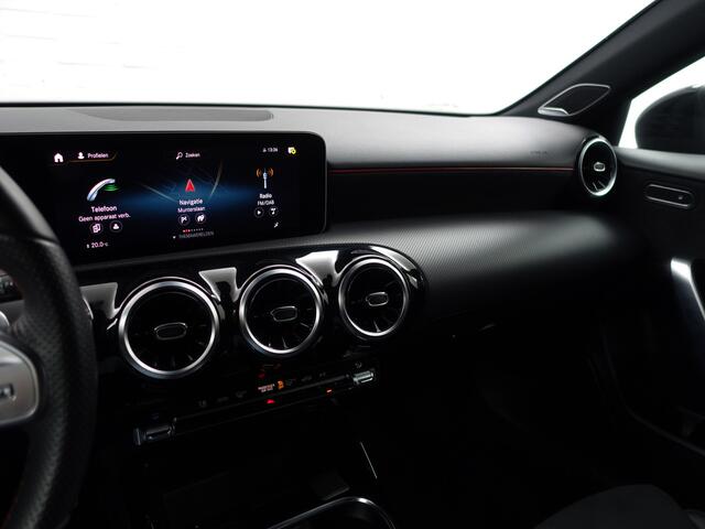 Mercedes-Benz A-KLASSE AMG 35 4MATIC Premium Plus- Burmester Surround, Stoel Memory, Zitcomfort, Dealer Onderhouden
