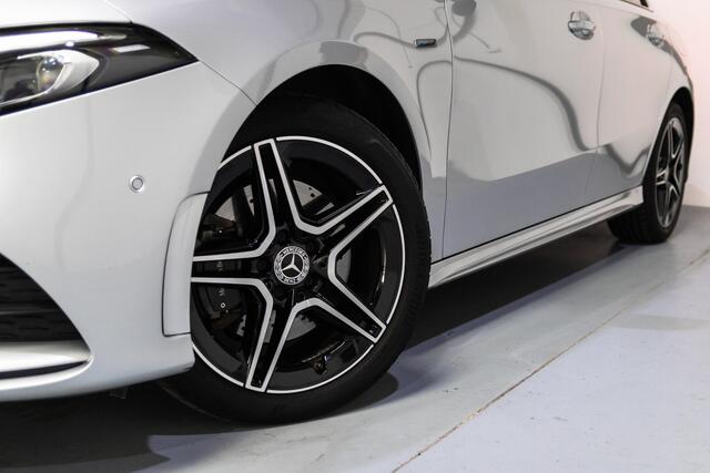 Mercedes-Benz A-KLASSE 250 e Business Solution AMG Limited PANO/MEMORY/AMG/NAP/BTW/DEALEROH