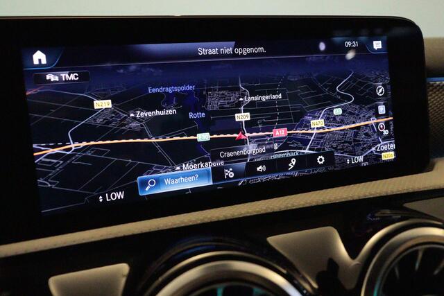 Mercedes-Benz A-KLASSE 180 Business Solution Luxury automaat | NAVI | CAMERA + PDC | LEER | WIDE-SCREEN | AMBIENT-LIGHT |