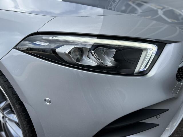 Mercedes-Benz A-KLASSE 250 e AMG Line Panoramadak| Sfeerverlichting|Stoelverwarming| Keyless Entry