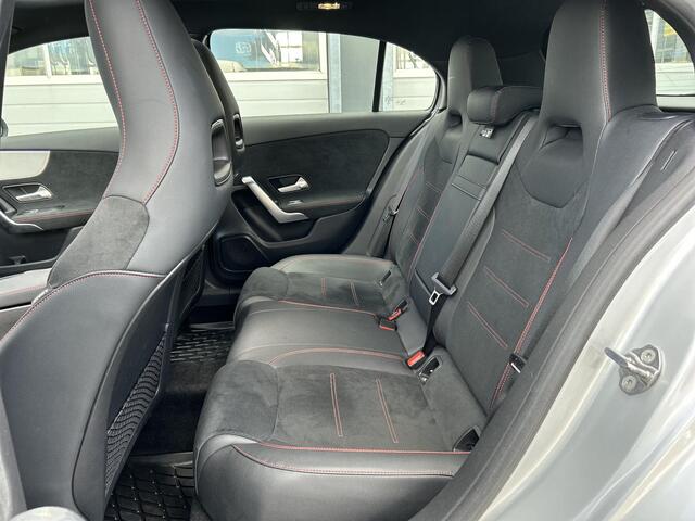 Mercedes-Benz A-KLASSE 250 e AMG Line Panoramadak| Sfeerverlichting|Stoelverwarming| Keyless Entry