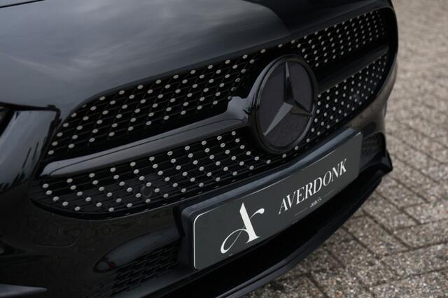 Mercedes-Benz A-KLASSE 250 e AMG Night Edition 218PK NAP|Sfeervl|Widescreen|Black Editon|Plug in