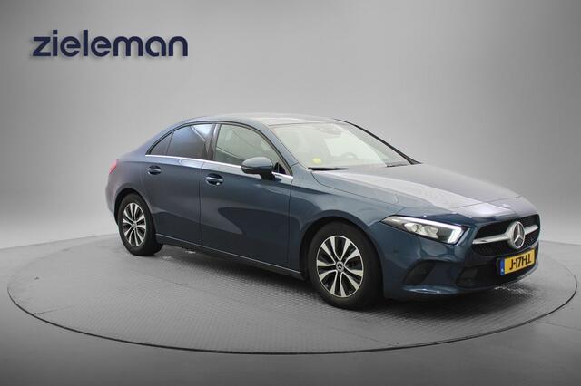 Mercedes-Benz A-KLASSE Sedan 180 Business Solution Automaat - Navi, Camera, Half Leer, Stoelverw.