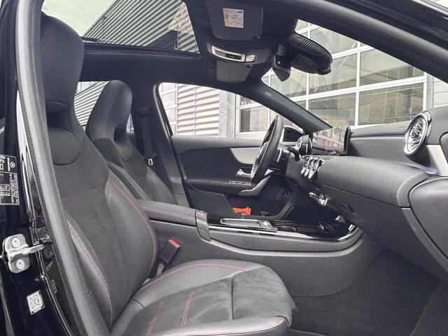 Mercedes-Benz A-KLASSE 250 e AMG Line | Memory Pakket | Panoramadak | Head Up Display | Premium-Plus Pakket | Matrix-Led Koplampen | Adaptieve cruise-control |
