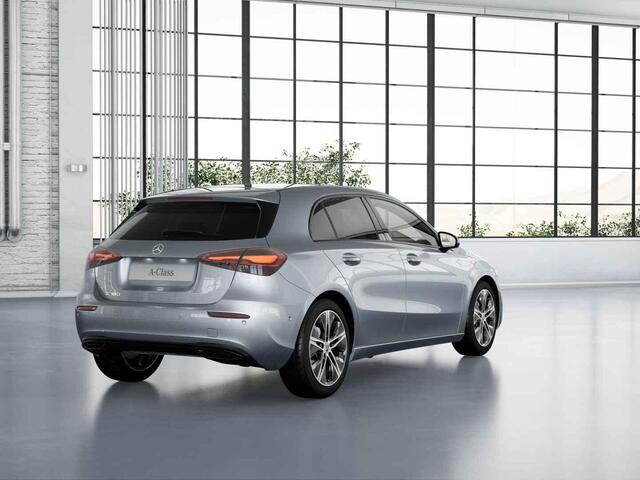 Mercedes-Benz A-KLASSE Hatchback 180 Business Solution Luxury Panorama dak