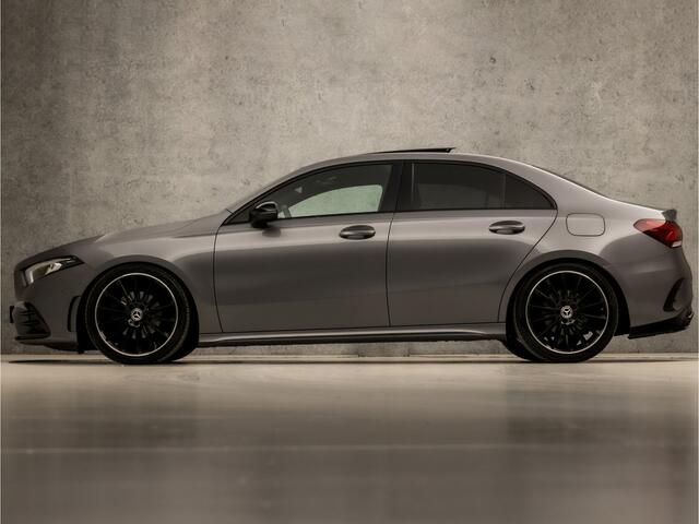 Mercedes-Benz A-KLASSE 200 Premium Plus AMG Automaat 164Pk (APPLE CARPLAY, PANORAMADAK, BURMESTER, SFEERVERLICHTING, STOELVERWARMING, CAMERA, SPORTSTOELEN, NIEUWE APK, NIEUWSTAAT)