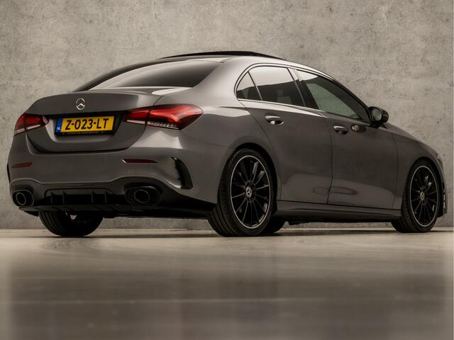 Mercedes-Benz A-KLASSE 200 Premium Plus AMG Automaat 164Pk (APPLE CARPLAY, PANORAMADAK, BURMESTER, SFEERVERLICHTING, STOELVERWARMING, CAMERA, SPORTSTOELEN, NIEUWE APK, NIEUWSTAAT)