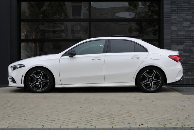 Mercedes-Benz A-KLASSE 180 Business Solution AMG | NAP | PANO/SCHUIFDAK | AMG-LINE | ALARM KLASSE 3 | CAMERA |