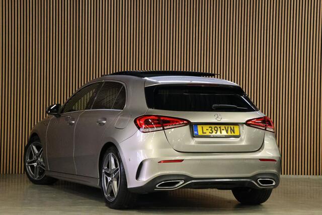 Mercedes-Benz A-KLASSE A 180 d AMG pakket | Panorama dak | Burmester | Widescreen | Apple Carplay | Sfeerverlichting | Stoelverwarming | Alcantara | 360 PDC | Volledig onderhouden | Nieuwe Distributieriem