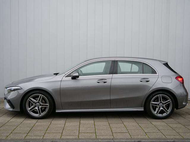Mercedes-Benz A-KLASSE 200 AMG Line Mild Hybrid 163 Pk Automaat Navigatie / Camera / Trekhaak / Stoelverwarming
