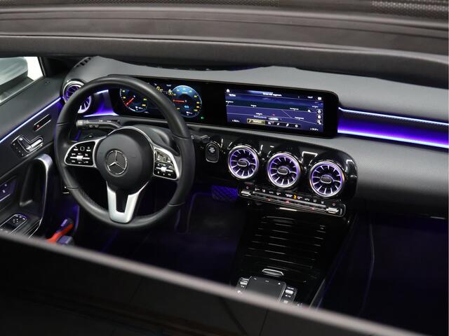 Mercedes-Benz A-KLASSE 250 e Business Solution Luxury Limited [SCHUIFKANTELDAK, MEMORY SEATS, APPLE CARPLAY, ANDROID, BURMESTER SOUND, CAMERA, VOL LEDER, CRUISE, CLIMATE, NIEUWSTAAT]