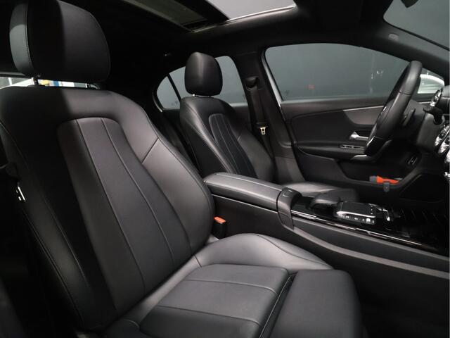 Mercedes-Benz A-KLASSE 250 e Business Solution Luxury Limited [SCHUIFKANTELDAK, MEMORY SEATS, APPLE CARPLAY, ANDROID, BURMESTER SOUND, CAMERA, VOL LEDER, CRUISE, CLIMATE, NIEUWSTAAT]