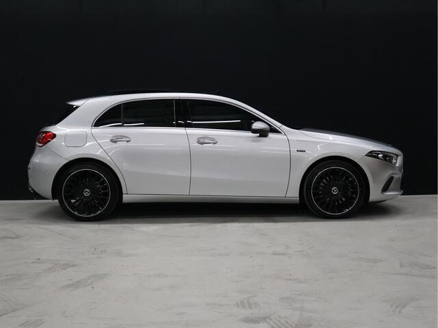 Mercedes-Benz A-KLASSE 250 e Business Solution Luxury Limited [SCHUIFKANTELDAK, MEMORY SEATS, APPLE CARPLAY, ANDROID, BURMESTER SOUND, CAMERA, VOL LEDER, CRUISE, CLIMATE, NIEUWSTAAT]