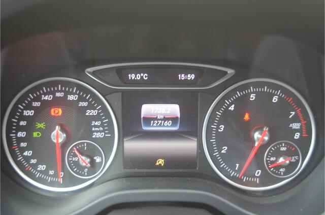 Mercedes-Benz A-KLASSE 180 Business Solution .12mnd. gar.camera nav.